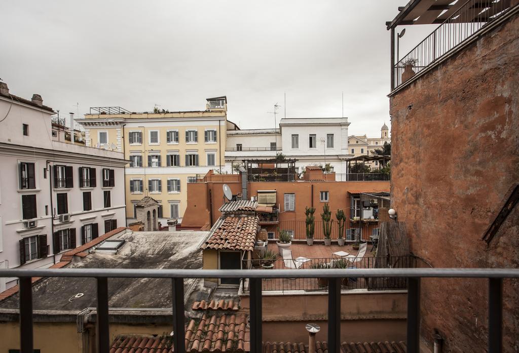 Domus Colosseum Apartment Rome Bagian luar foto